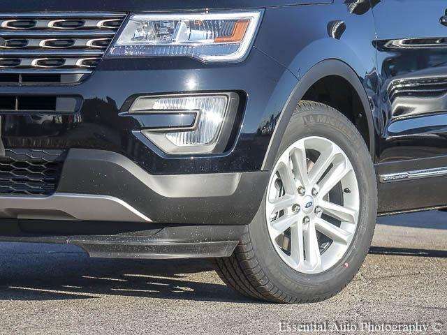 Ford Explorer 2017 photo 2